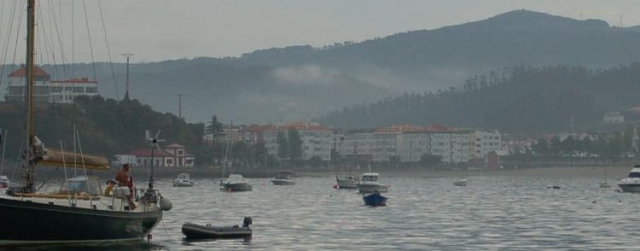 在海港 